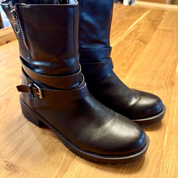 SUN + STONE Stellaa Moto Booties, size 9.5 M, Black, Ankle Boots - Picture 2 of 9